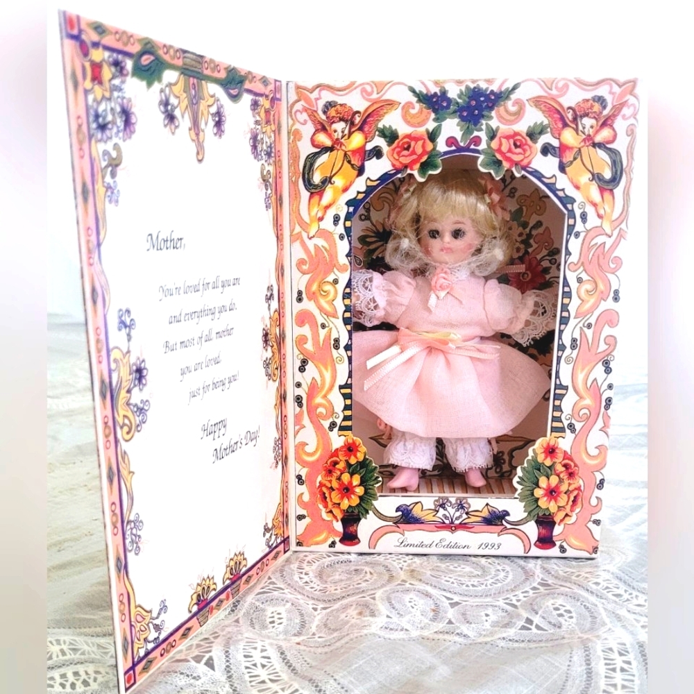 NIB Vintage 1993 Limited Edition Marie Osmond Mother's Day porcelain doll.